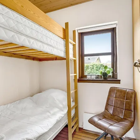 Two-bedroom In * Hejls